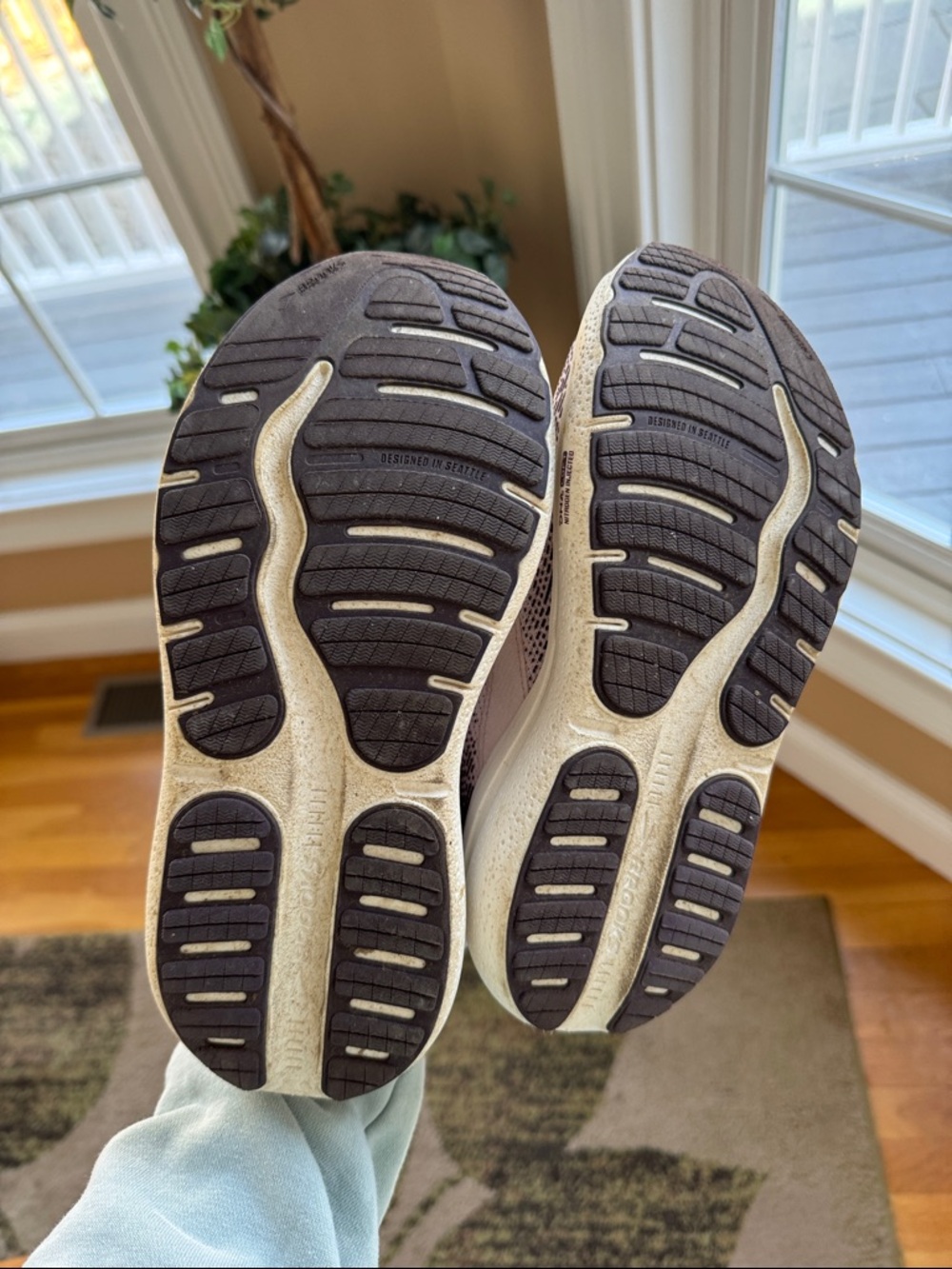 Brooks Ghost Max Running Sneakers - Picture 4 of 5